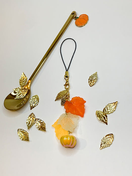 Autumn Pumpkin Charm 🎃🍂 - Phone Charm BloomLov