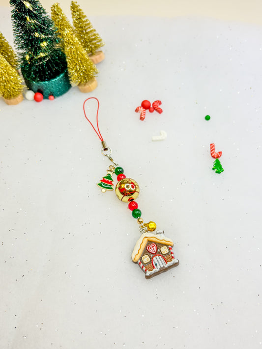Gingerbread House Charm ⋆❅*𖢔𐂂꙳ – Phone Charm BloomLov