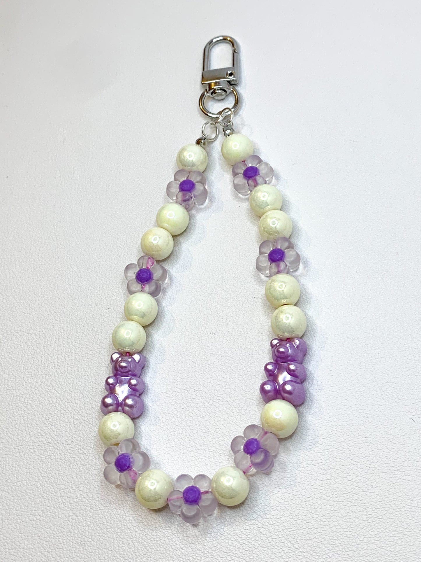 Bear Blossom 🌸⋆。‧˚ʚ🧸ɞ˚‧。⋆ - Phone strap - Keychain - Bag Charm - BloomLov