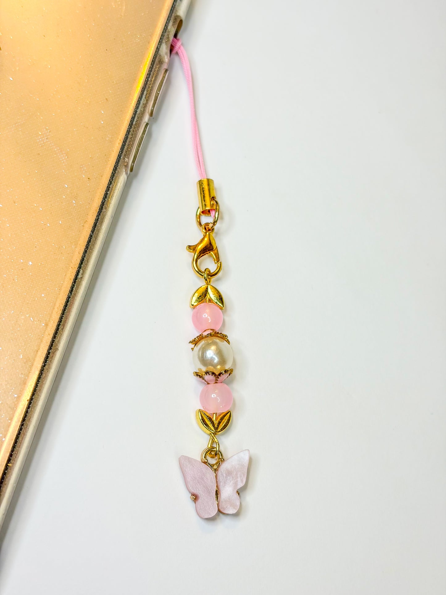 Butterfly pink ʚïɞ - Phone Charm BloomLov