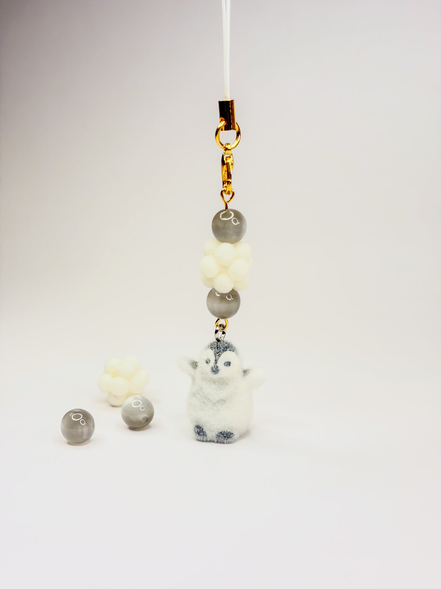 Snow Penguin Charm (•ө•)♡ - Phone Charm BloomLov