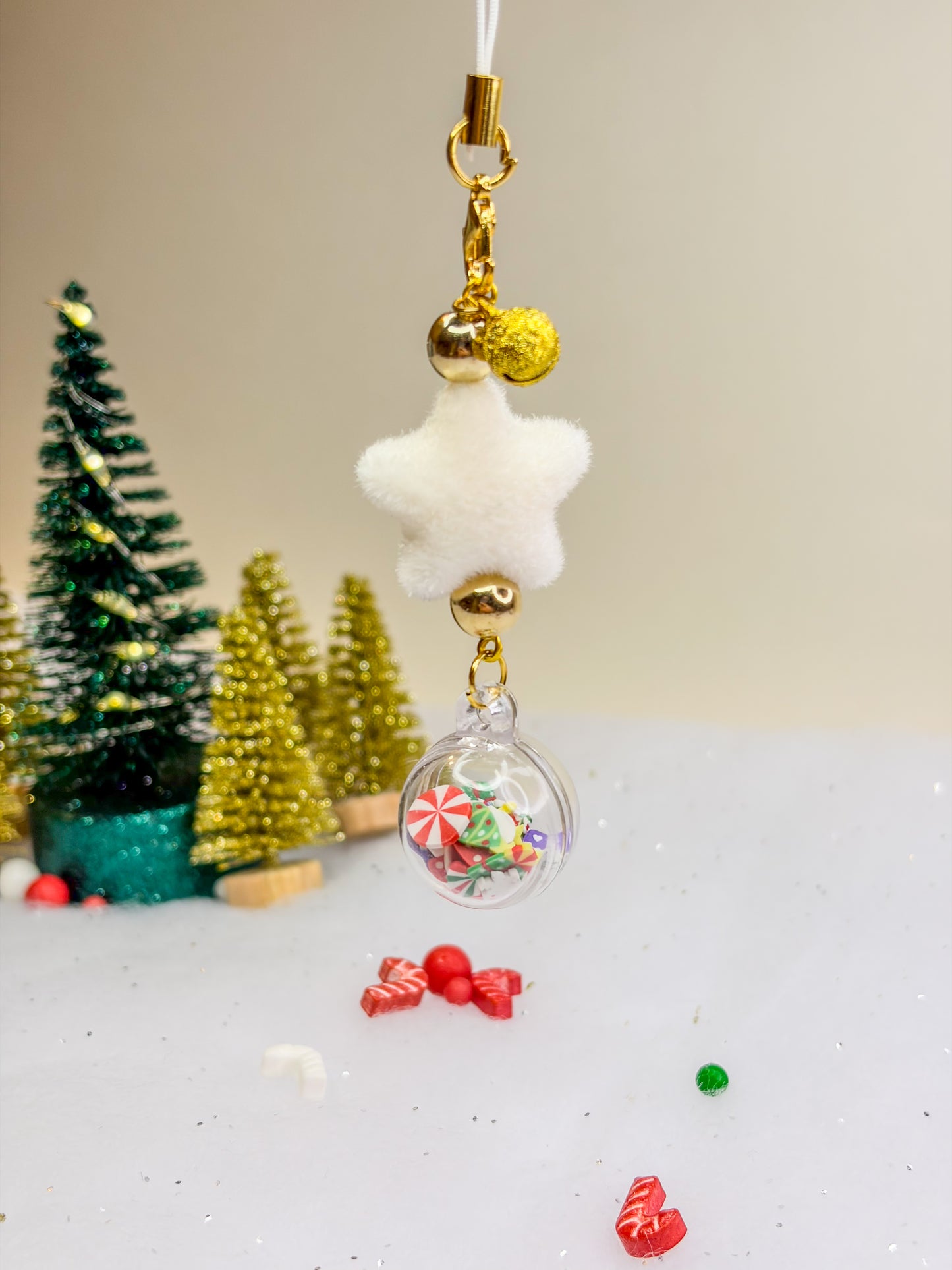 Christmas Bauble Charm ⋆꙳•̩̩͙❅*̩̩͙‧͙ ‧͙*̩̩͙❆ ͙͛ ˚₊⋆ – Phone Charm BloomLov