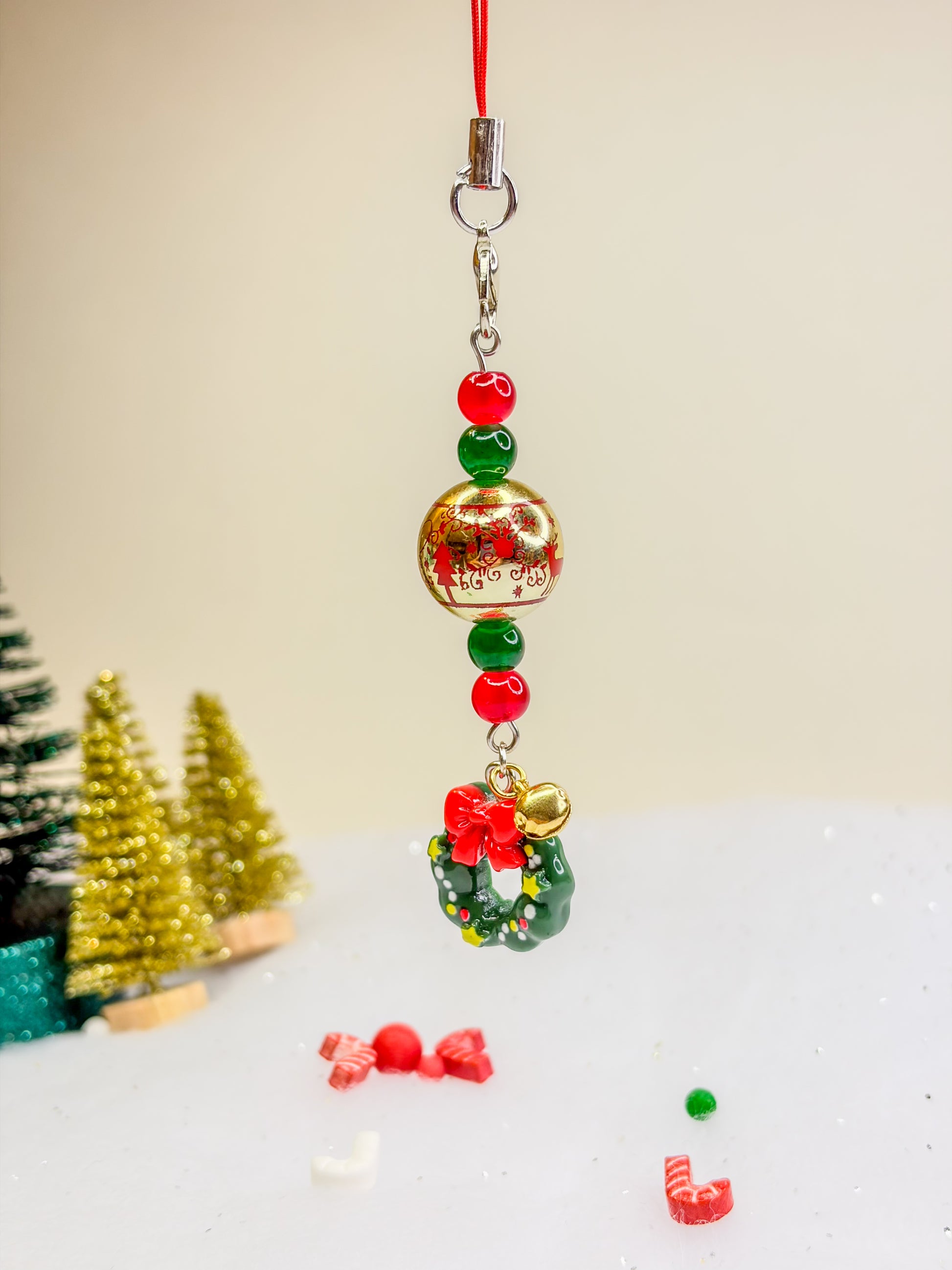 Christmas Wreath Charm ⋆꙳•❅*‧*❆ ₊⋆– Phone Charm BloomLov