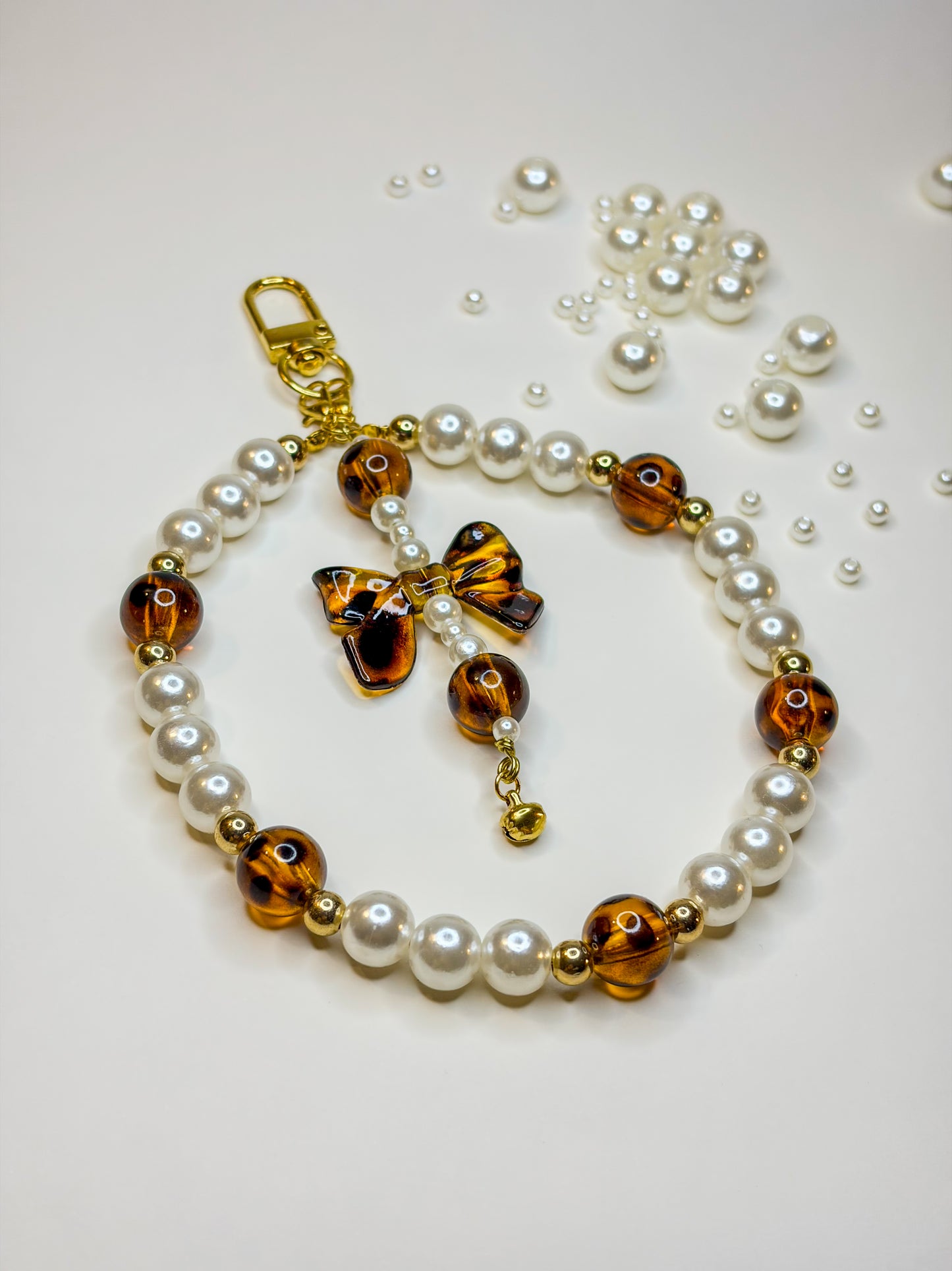 Pearl Bow Charm ⋆౨ৎ˚⟡˖ ࣪ – Phone Strap & Porte-clés BloomLov