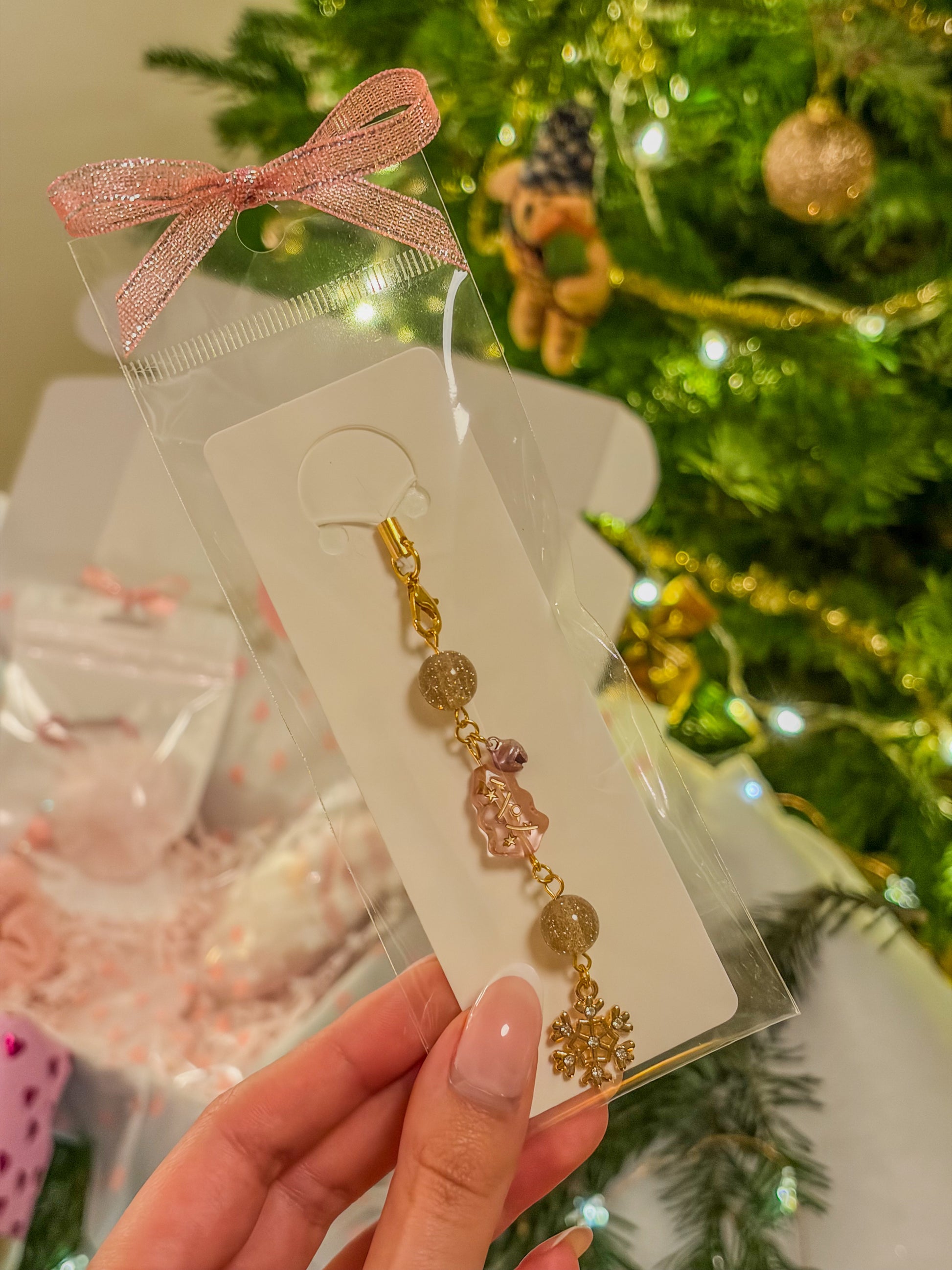 Christmas Magic Box ⋆꙳•❅‧*₊⋆☃︎‧*❆₊⋆ – Pink Edition BloomLov