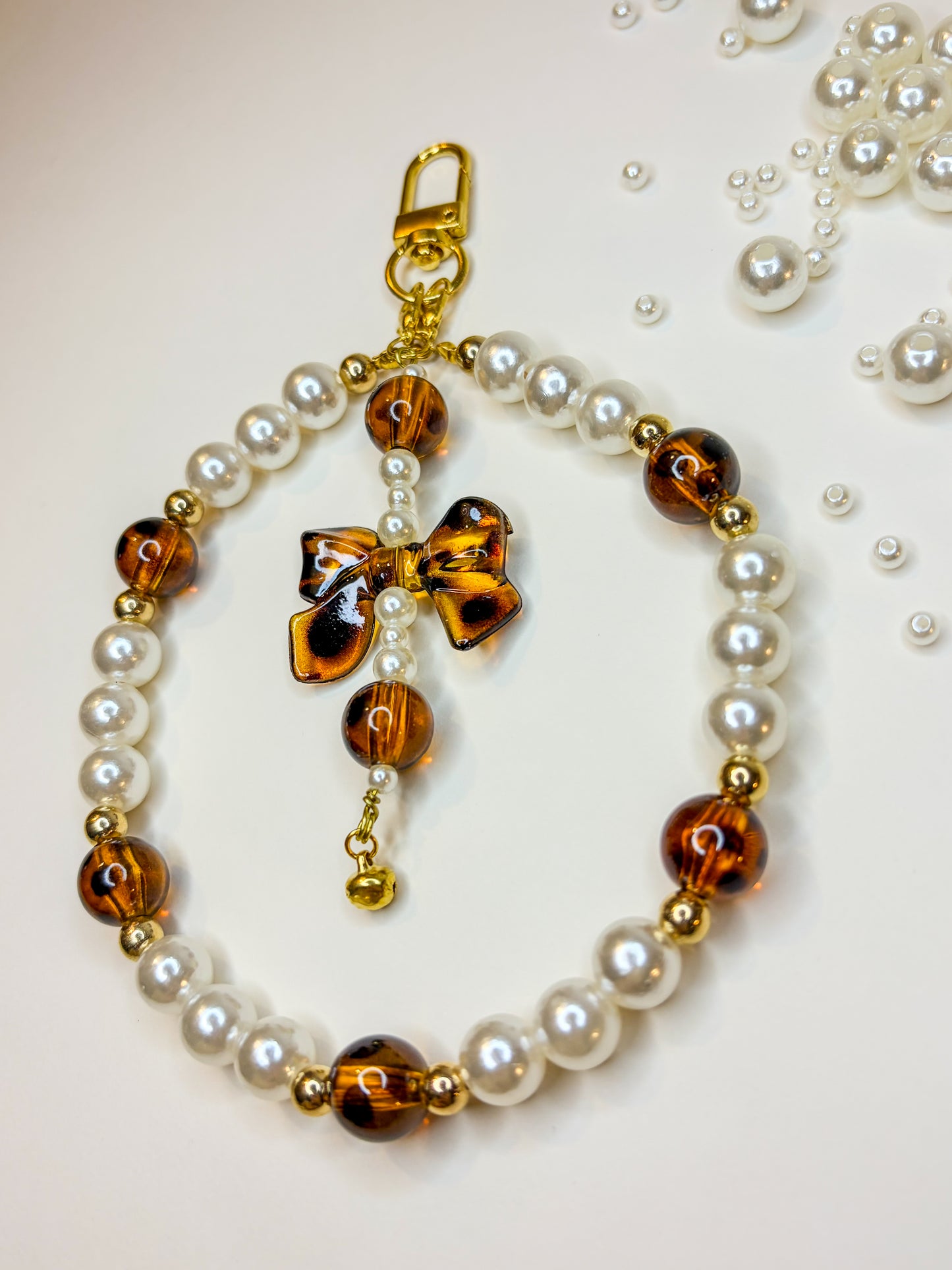 Pearl Bow Charm ⋆౨ৎ˚⟡˖ ࣪ – Phone Strap & Porte-clés BloomLov