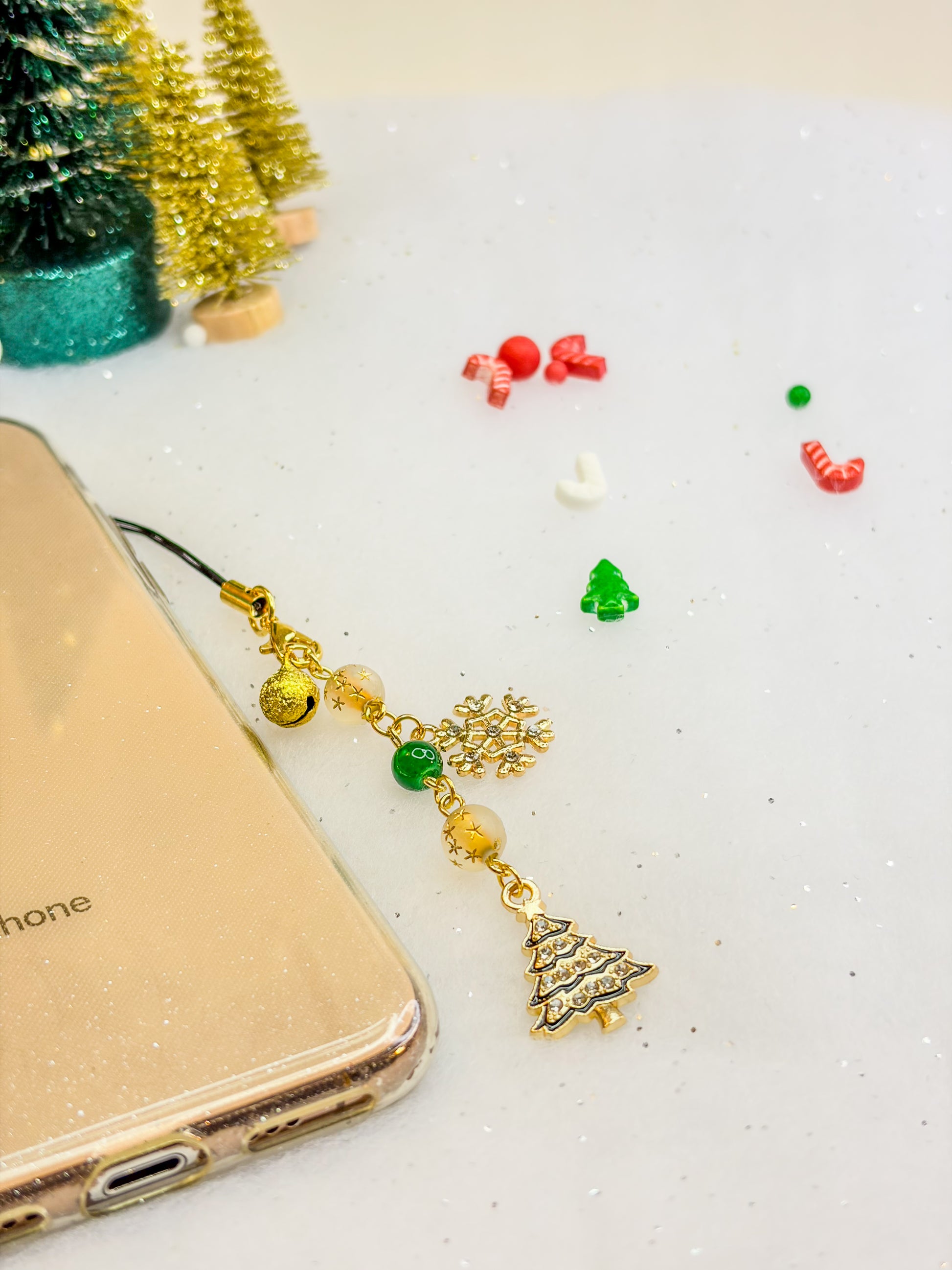 Christmas tree Charm ⋆꙳•❅*🎄*❆•꙳⋆ - Phone Charm BloomLov