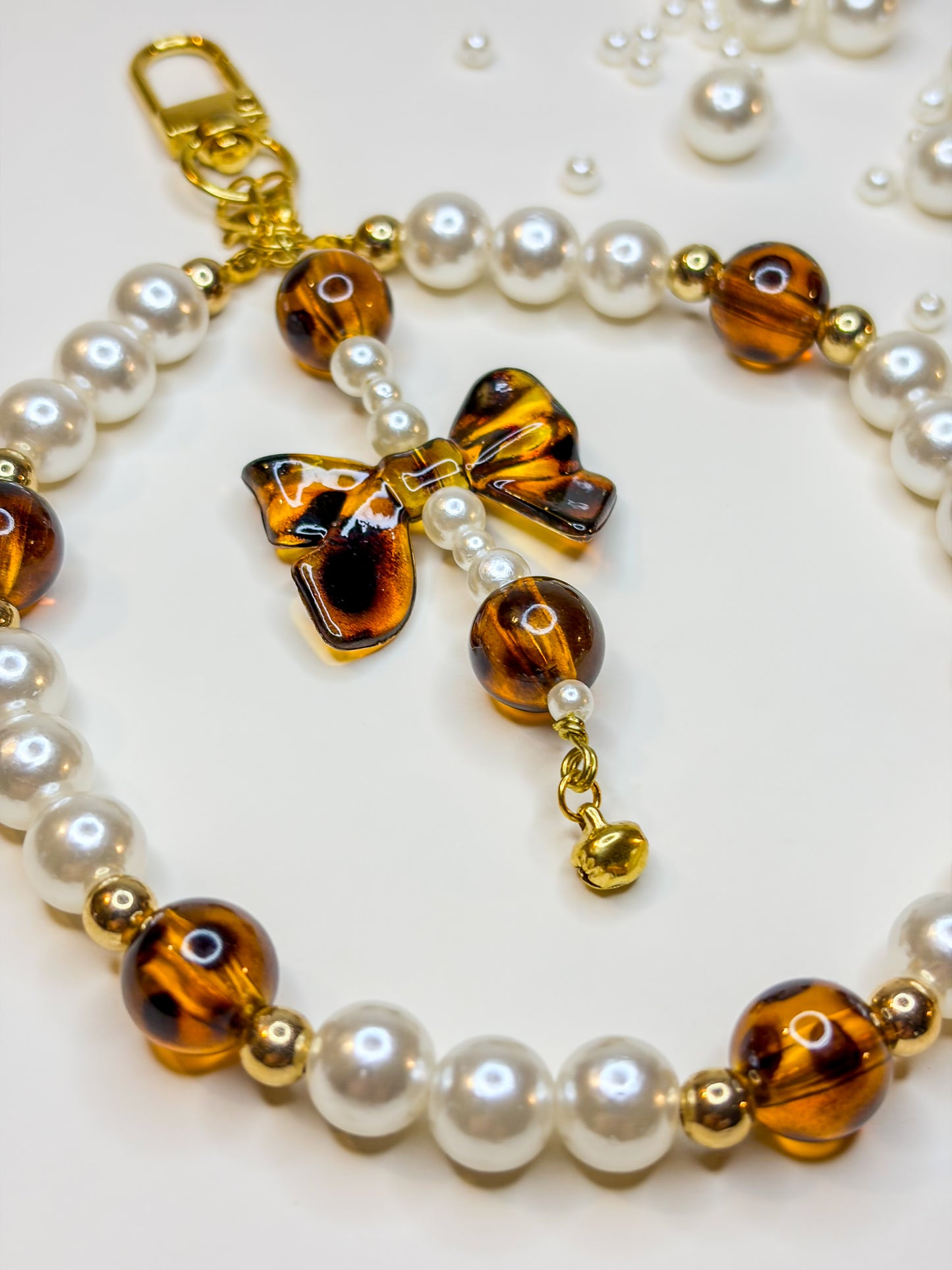 Pearl Bow Charm ⋆౨ৎ˚⟡˖ ࣪ – Phone Strap & Porte-clés BloomLov