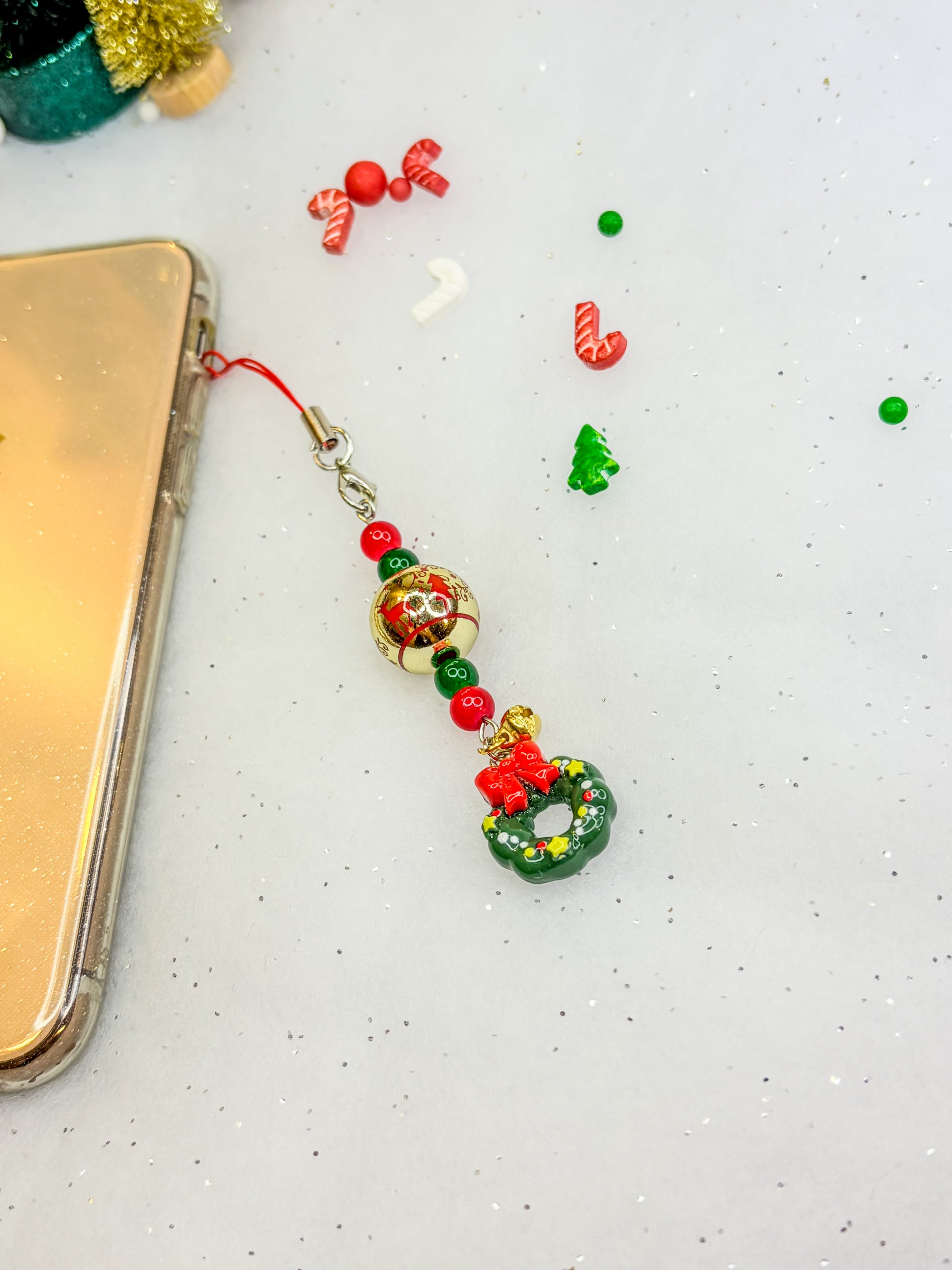 Christmas Wreath Charm ⋆꙳•❅*‧*❆ ₊⋆– Phone Charm BloomLov