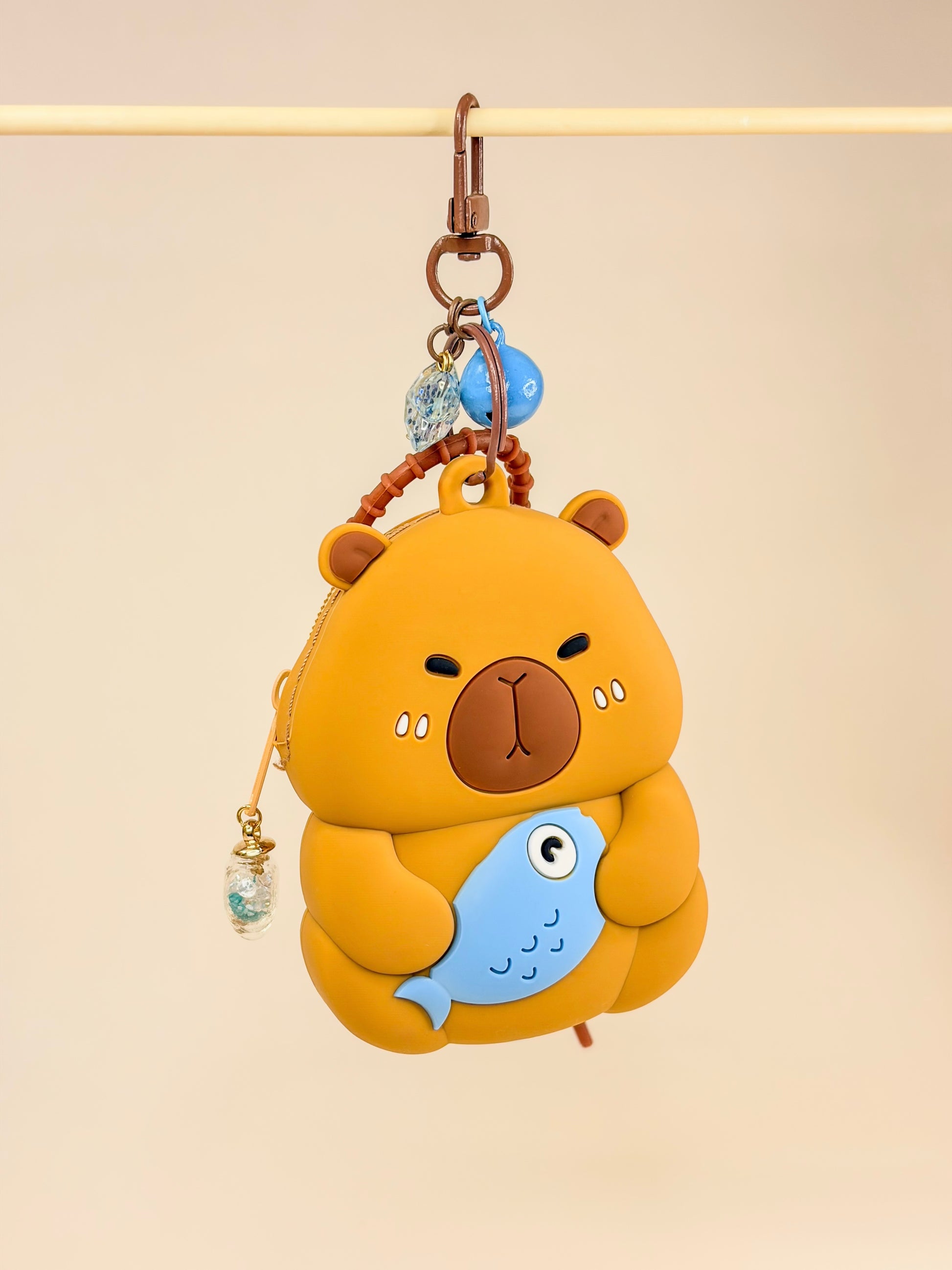 Capy Pocket Charm (´㉨`) ♡ – Keychain - Bag Charm BloomLov