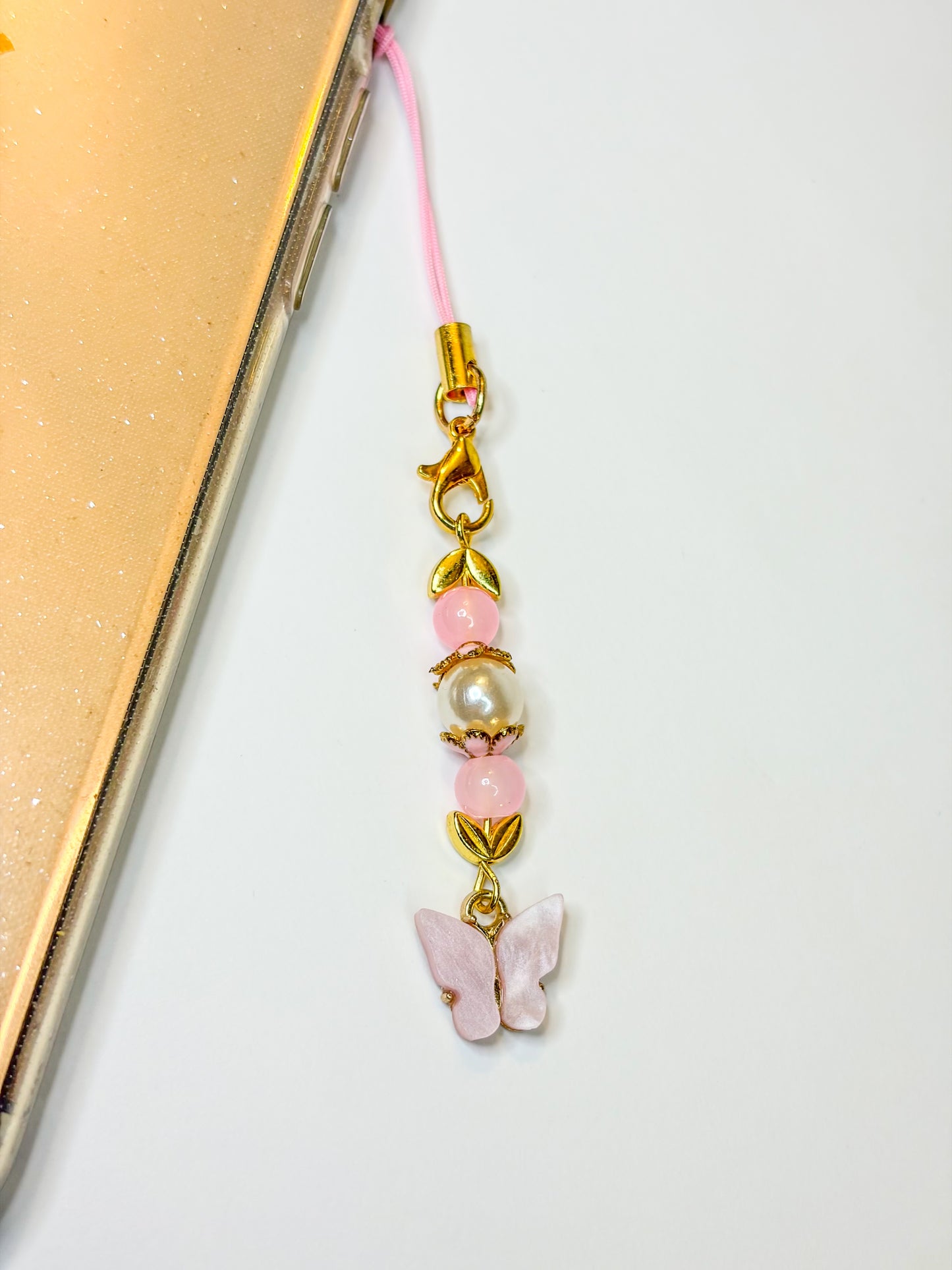 Butterfly pink ʚïɞ - Phone Charm BloomLov
