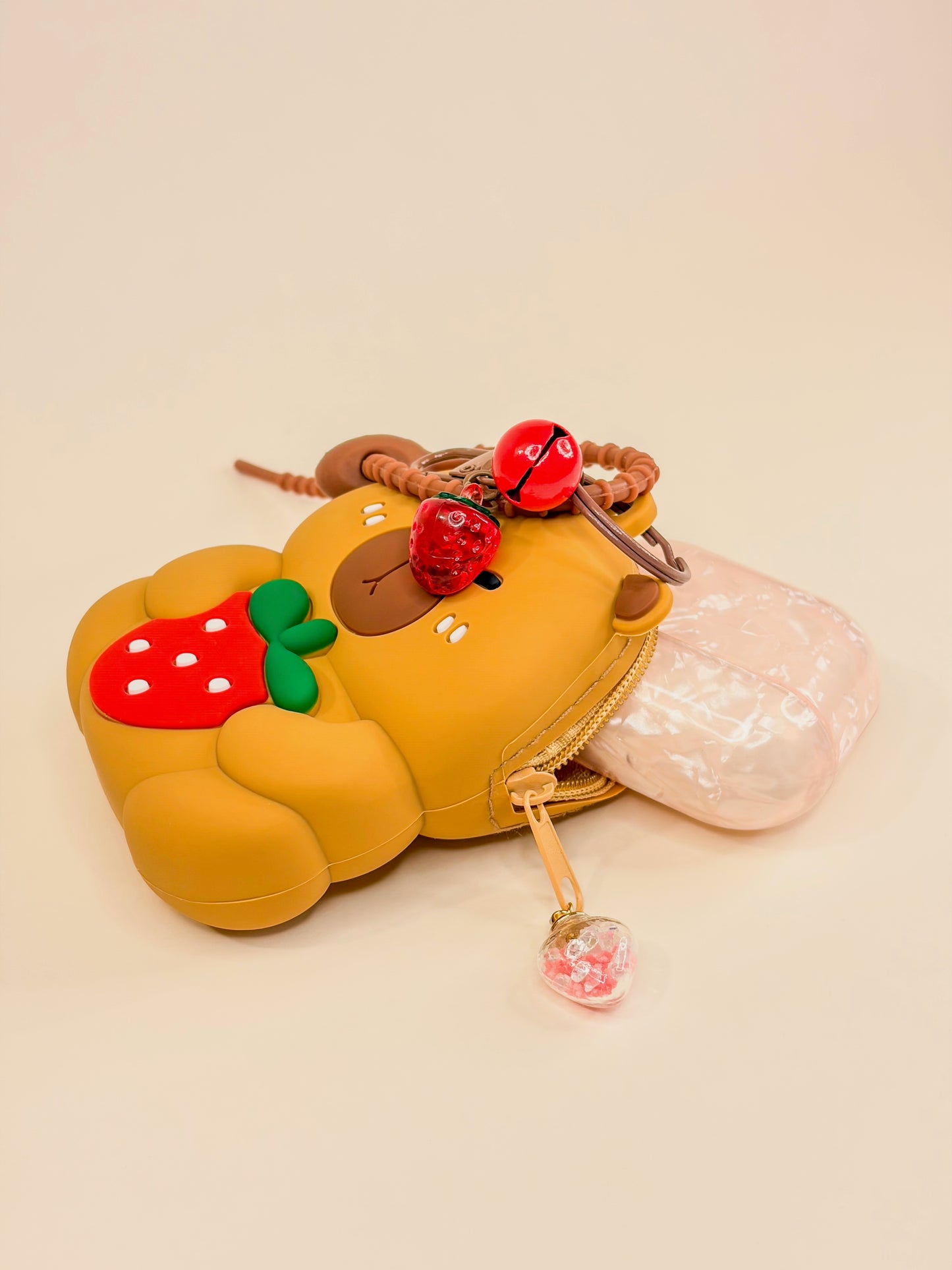 Capy Pocket Charm (´㉨`) ♡ – Keychain - Bag Charm BloomLov