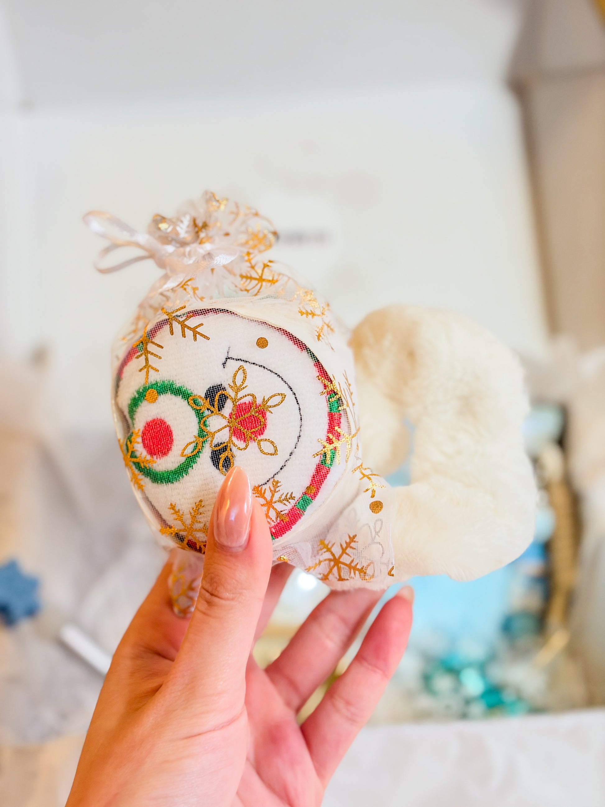 Christmas Magic Box ❅‧*₊⋆☃︎‧*❆₊⋆ – Frozen Edition BloomLov