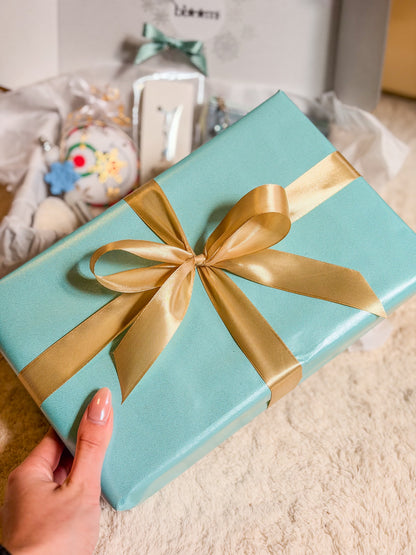 Christmas Magic Box ❅‧*₊⋆☃︎‧*❆₊⋆ – Frozen Edition BloomLov