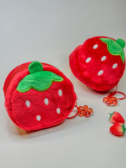 StrawBerry Pocket Plush 🍓 - Porte-Monnaie Peluche Fraise -Keychain - Bag Charm BloomLov