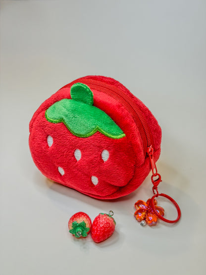 StrawBerry Pocket Plush 🍓 - Porte-Monnaie Peluche Fraise -Keychain - Bag Charm BloomLov