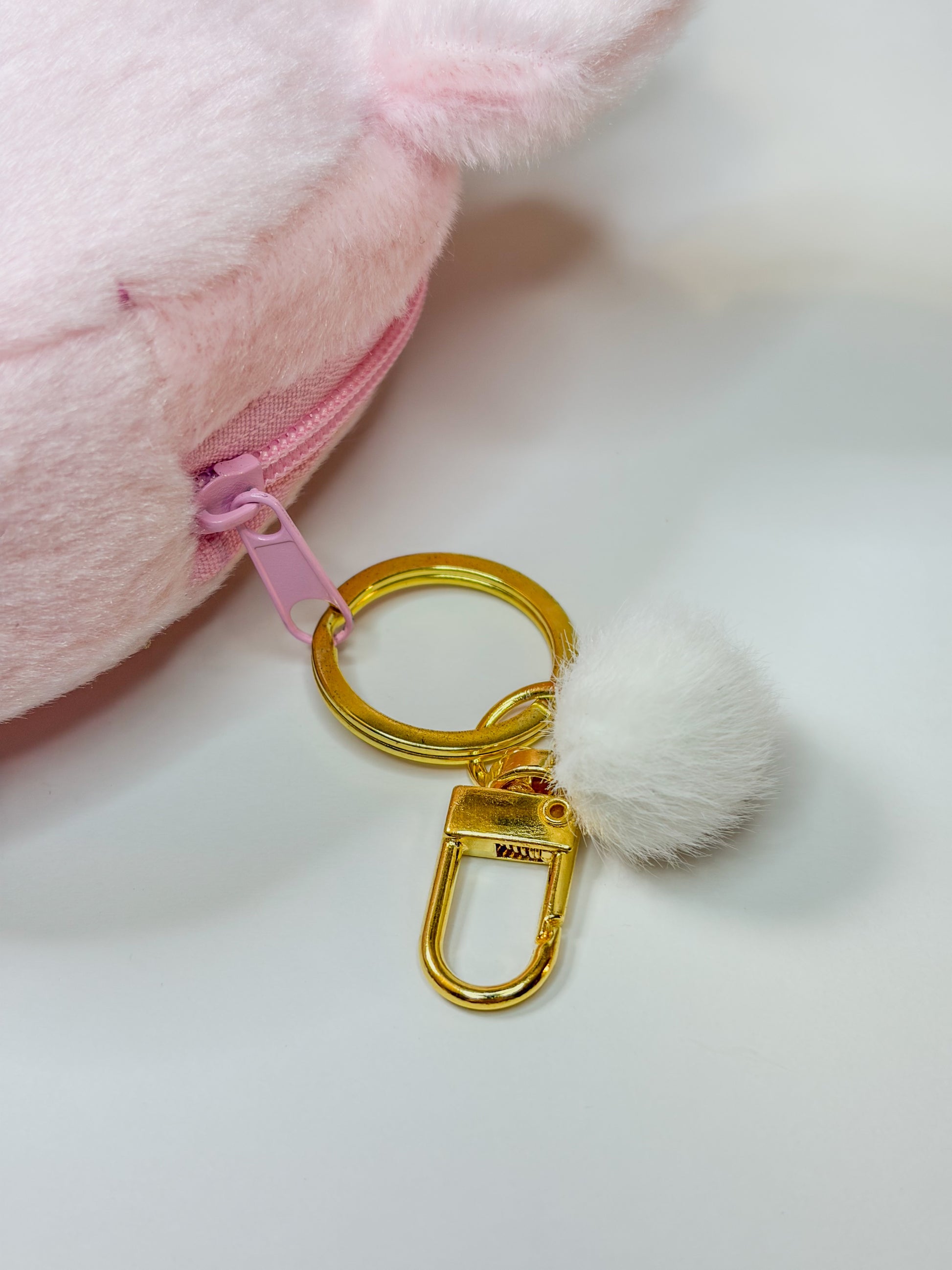 Little Pig Pocket 🐷 - Porte-Monnaie Peluche - Bag Charm - Keychain BloomLov