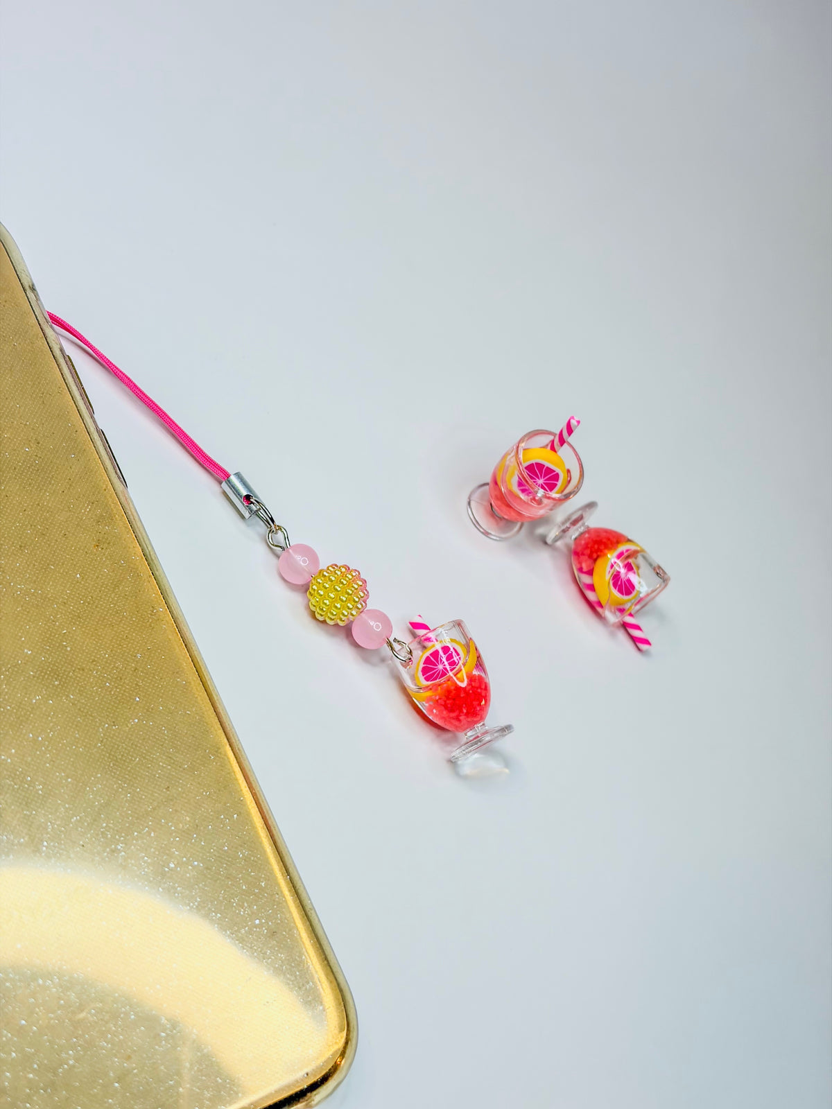 Pink Lemonade ◡̈ 🍋🍹– Phone Charm BloomLov