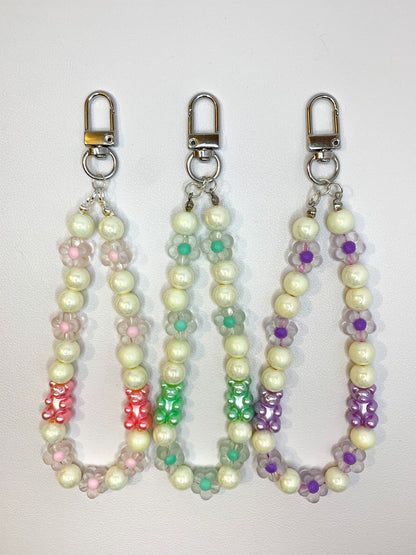 Bear Blossom 🌸⋆｡‧˚ʚ🧸ɞ˚‧｡⋆ - Phone strap - Keychain - Bag Charm - BloomLov