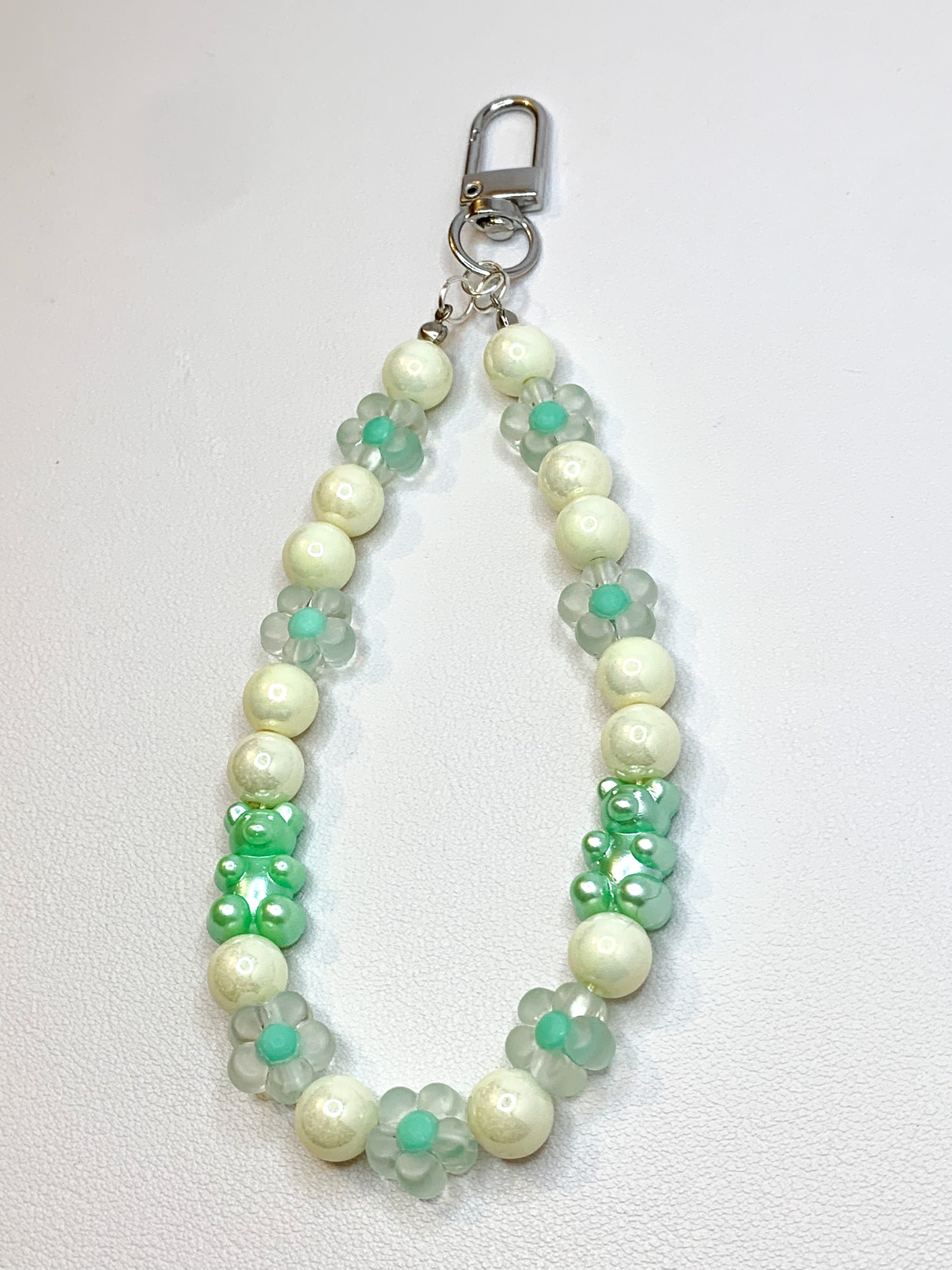 Bear Blossom 🌸⋆｡‧˚ʚ🧸ɞ˚‧｡⋆ - Phone strap - Keychain - Bag Charm - BloomLov