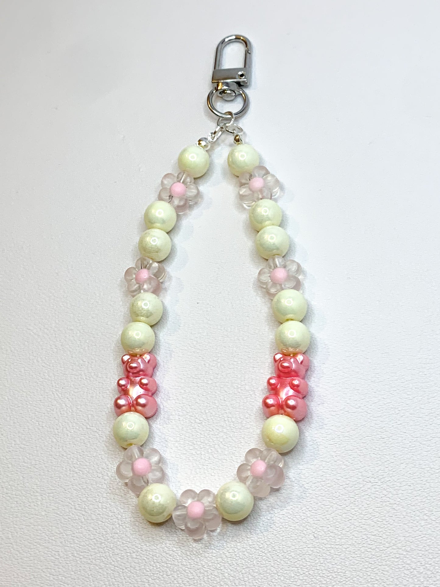 Bear Blossom 🌸⋆｡‧˚ʚ🧸ɞ˚‧｡⋆ - Phone strap - Keychain - Bag Charm - BloomLov