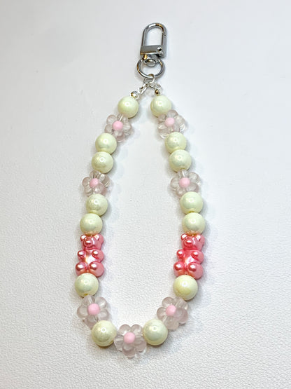 Bear Blossom 🌸⋆｡‧˚ʚ🧸ɞ˚‧｡⋆ - Phone strap - Keychain - Bag Charm - BloomLov