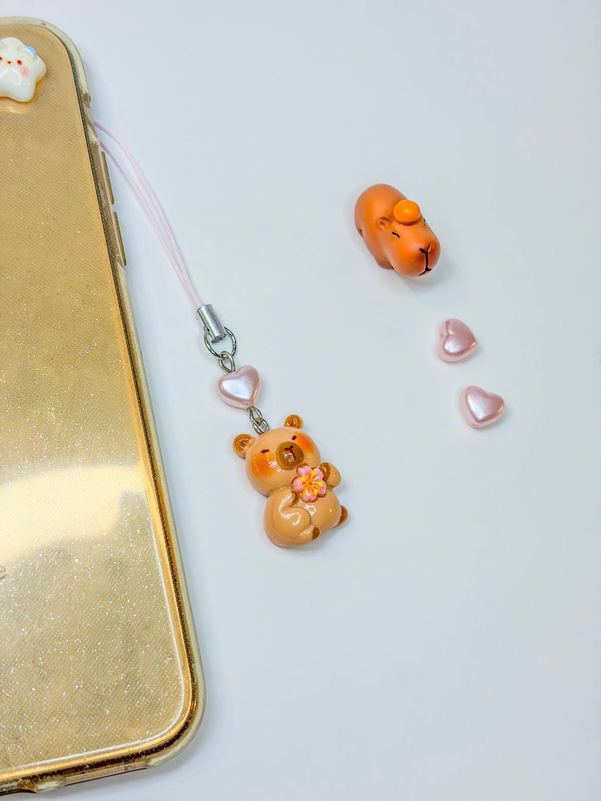 Box Capybara Kawaii – Bag Charm, Phone Charm Surprise & Dust Plug BloomLov